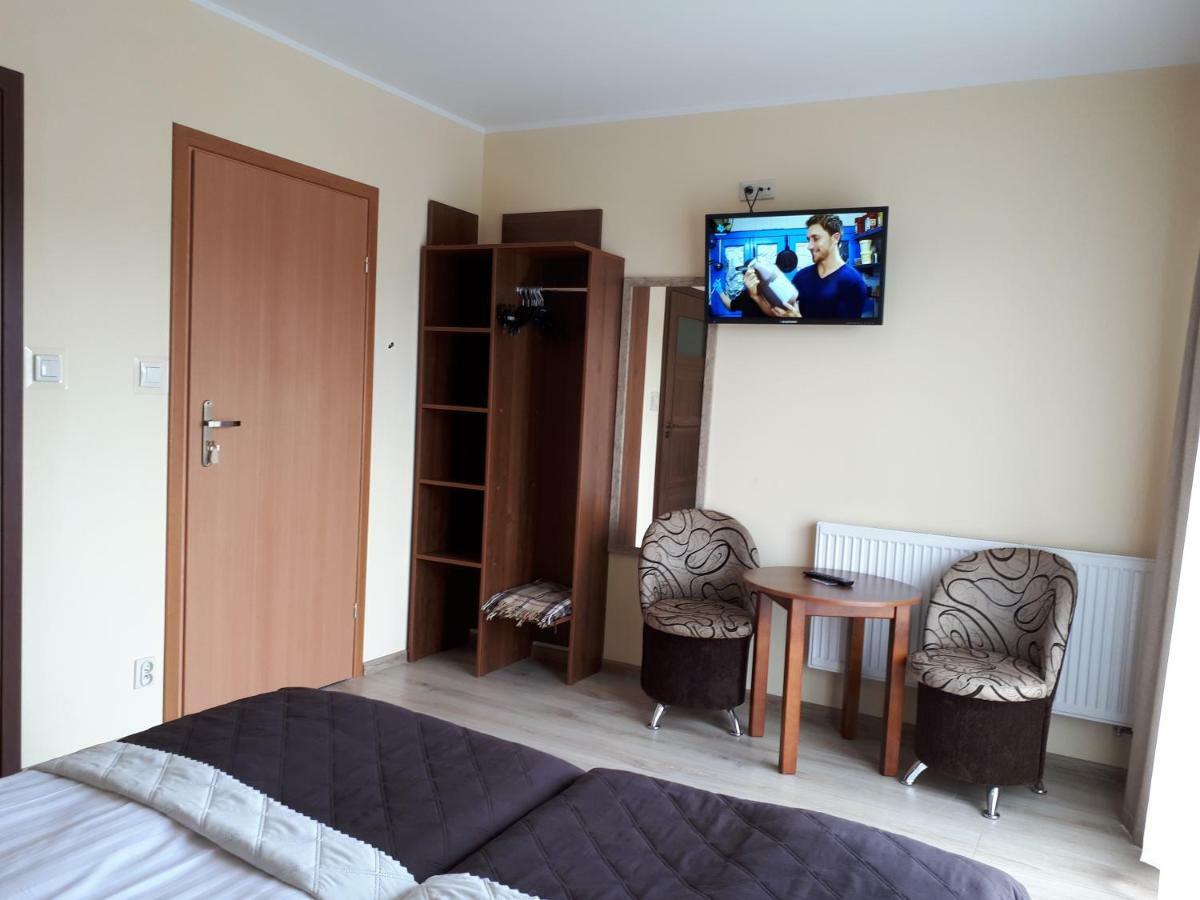 Dom Jastrzebia Z Basenem I Jacuzzi *