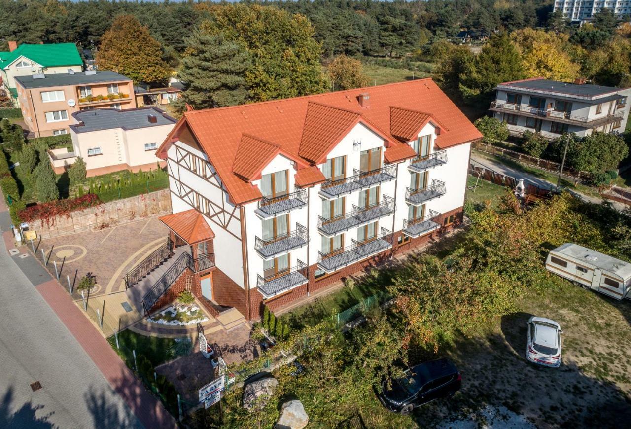 Dom Jastrzebia Z Basenem I Jacuzzi Ubytování v soukromí